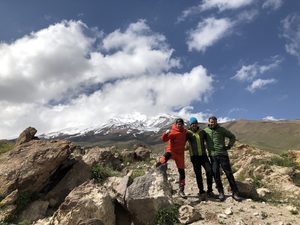 On The Way to Bargah Sevom Hut